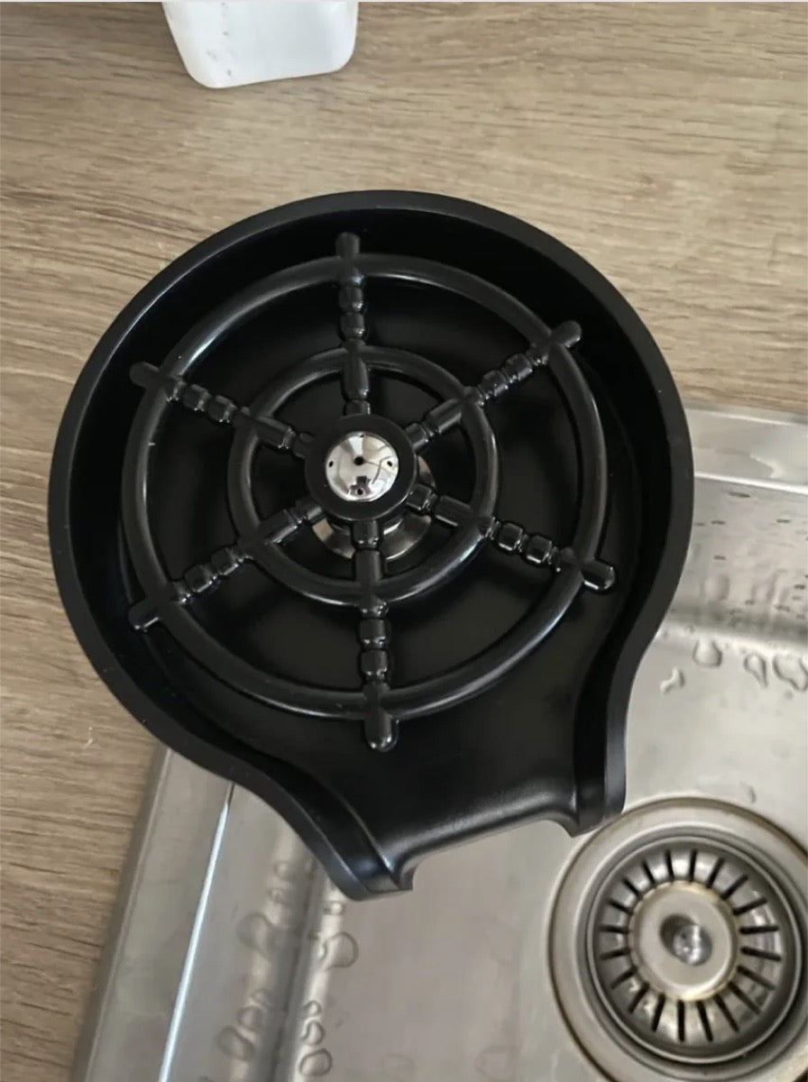 Photo réelle d'une installation sur évier inox